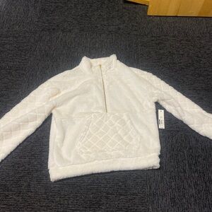 White cropped fluffy quarter zip